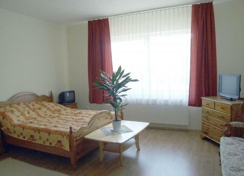 Aura Vendeghaz Otel Hajdúszoboszló Dış mekan fotoğraf