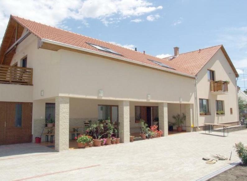 Aura Vendeghaz Otel Hajdúszoboszló Dış mekan fotoğraf